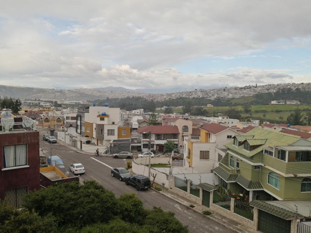 Fakali Homestay Кито Екстериор снимка