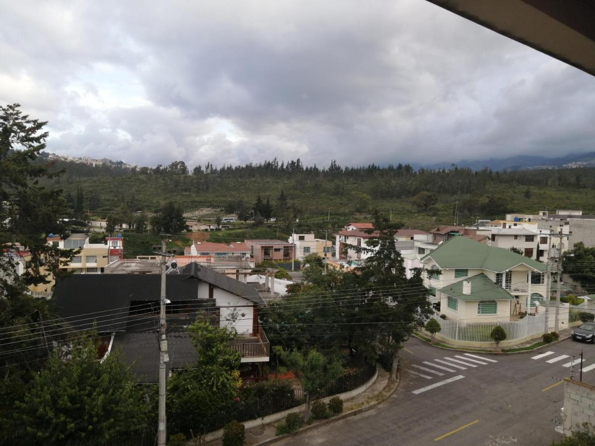 Fakali Homestay Кито Екстериор снимка