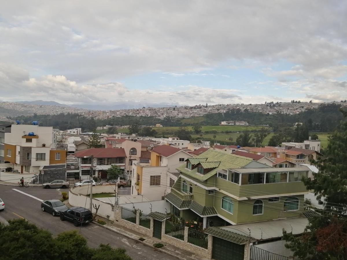 Fakali Homestay Кито Екстериор снимка