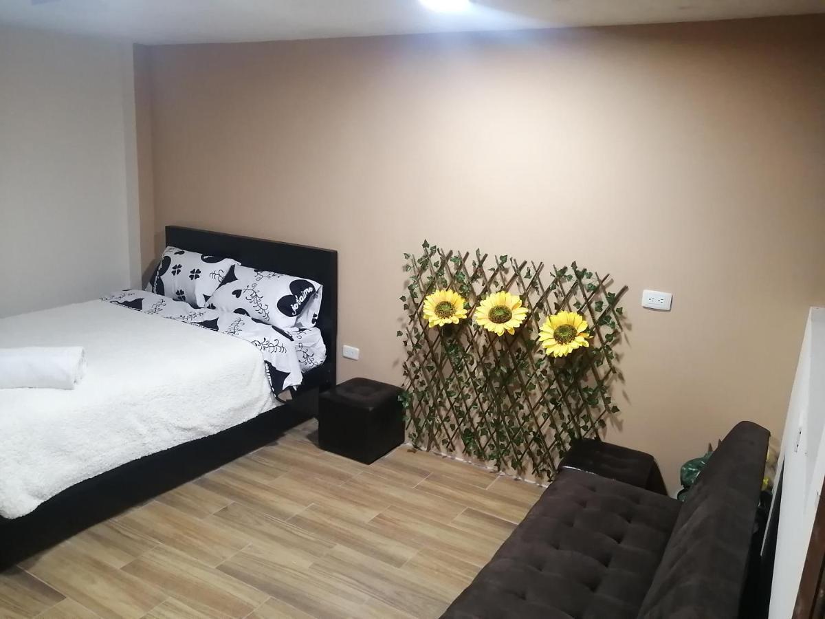 Fakali Homestay Кито Екстериор снимка